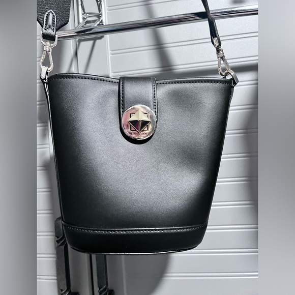 Kate Spade Audrey Mini Crossbody Bucket Bag KISS TURN LOCK MSRP: $329 NWT - Picture 10 of 14